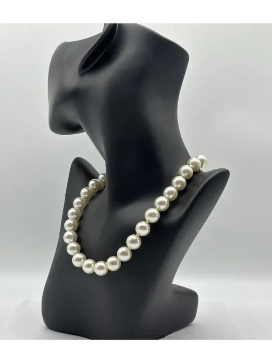 Vintage 12mm Faux Pearl Necklace/Choker Adjustable Length Marked "Japan" on Hook - Picture 3 of 14